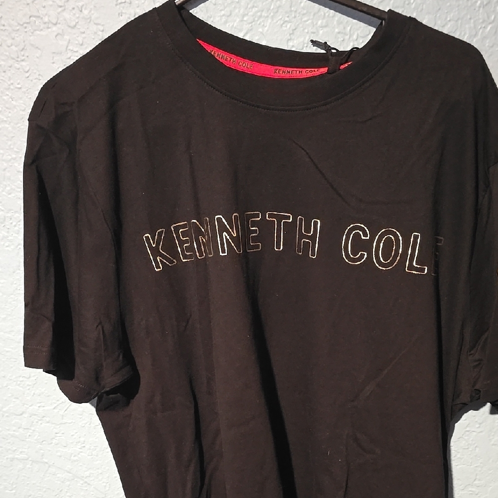 Kenneth Cole Black T-Shirt